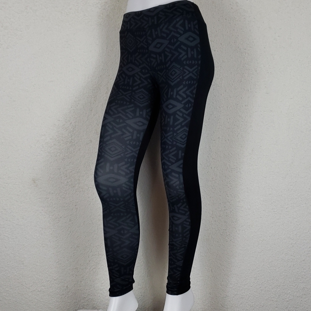Danskin now black and gray leggings size small